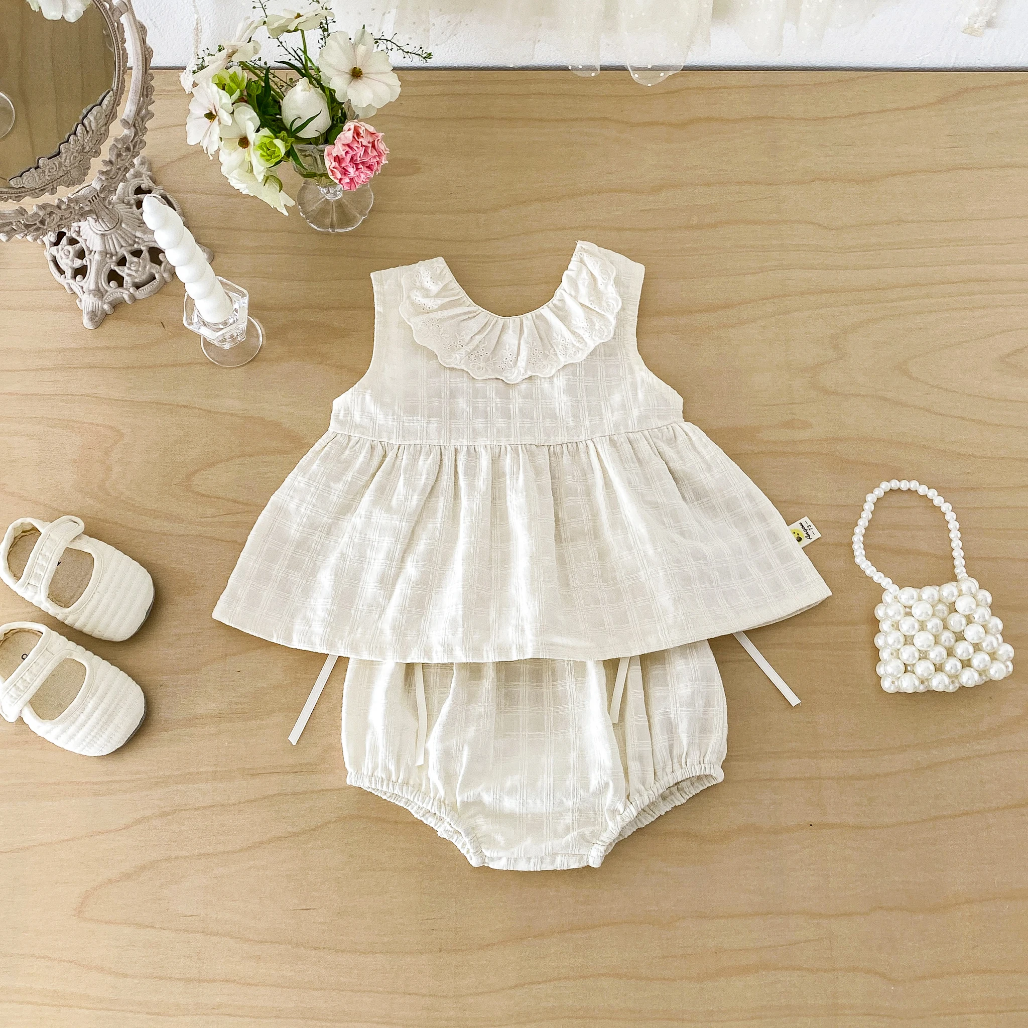 

Korean style 2026 summer new girl's sweet lace trim vest and baby girl's bread pants two-piece set