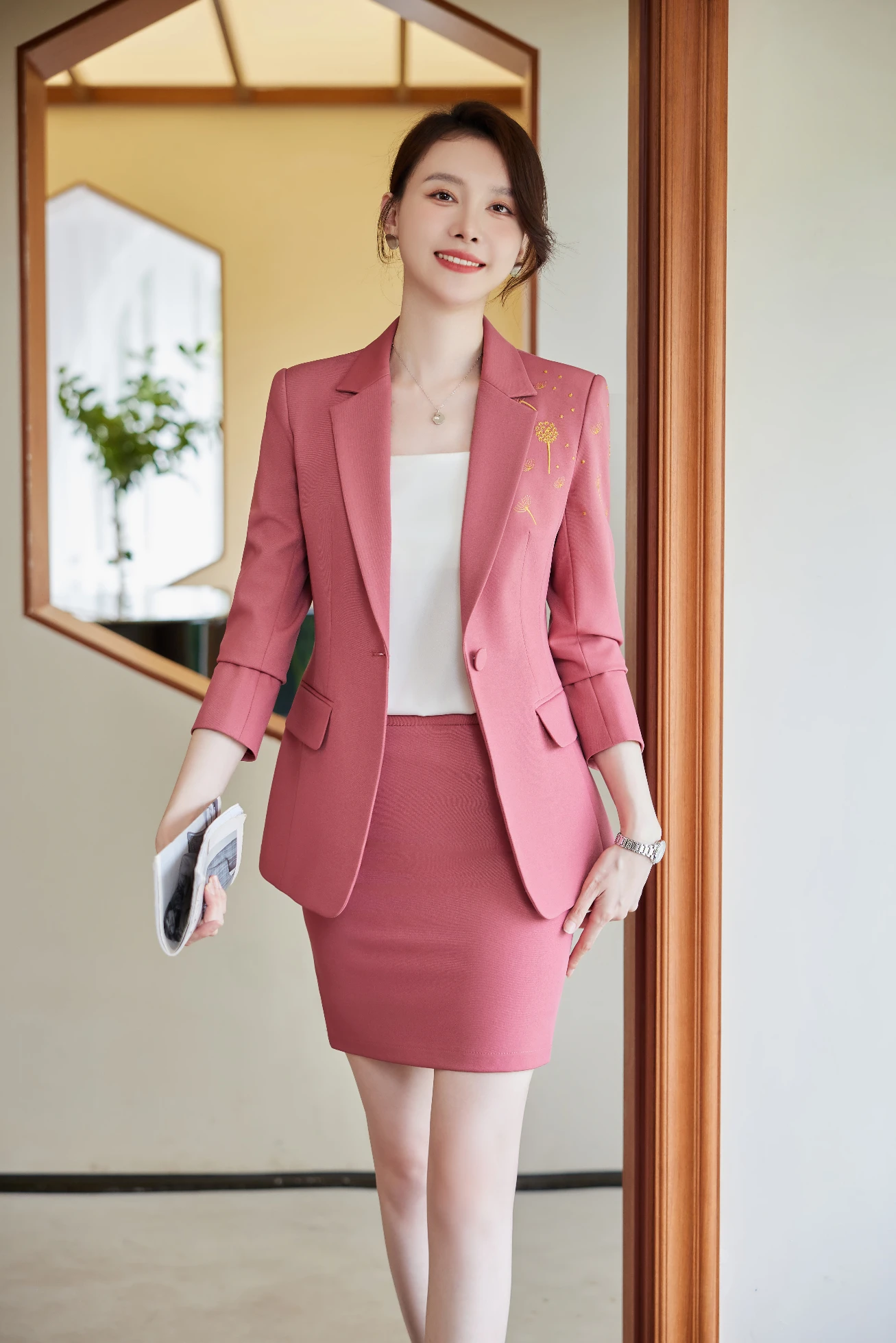 AIyssa Professional Women\'s new autumn and winter high-quality skirt suit to lead the fashion trend