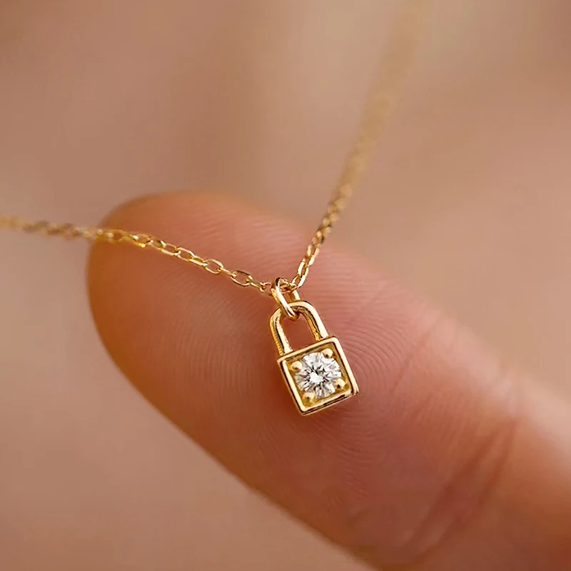 Huitan Statement Lock geformte Anhänger Halskette für Frauen zierliche Accessoires tragen täglich exquisite weibliche Halskette Modeschmuck