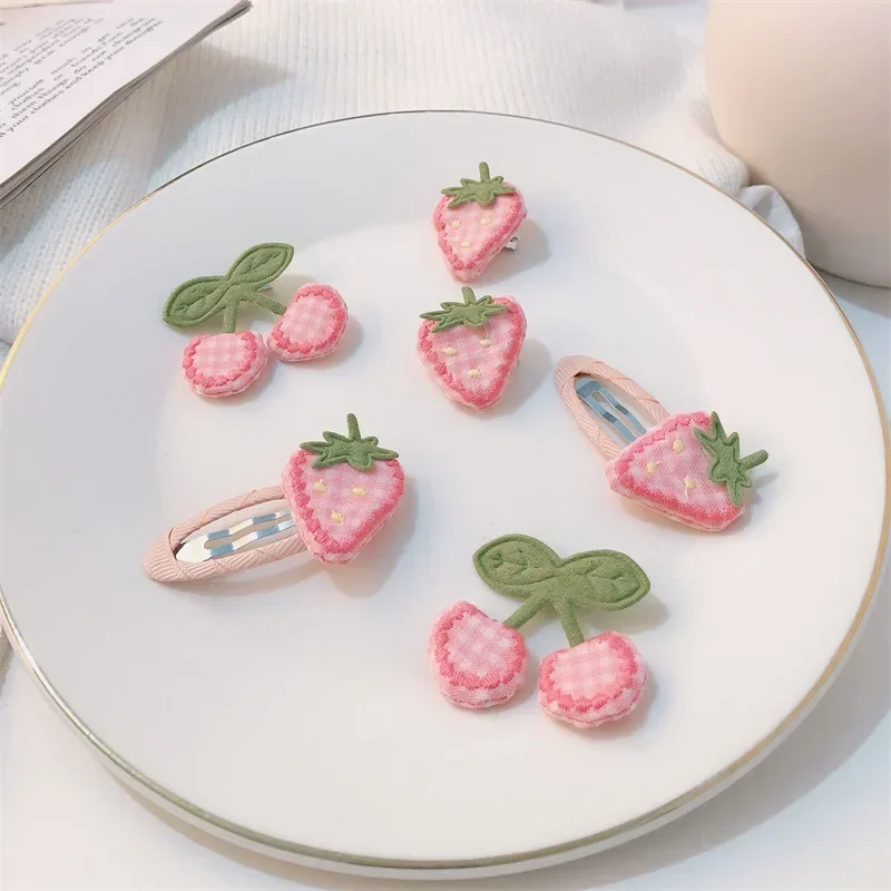 Pink Strawberry Hair Clips para meninas, coreano bonito tecido Art Hairpins, Headwear para crianças, acessórios de cabelo, novo