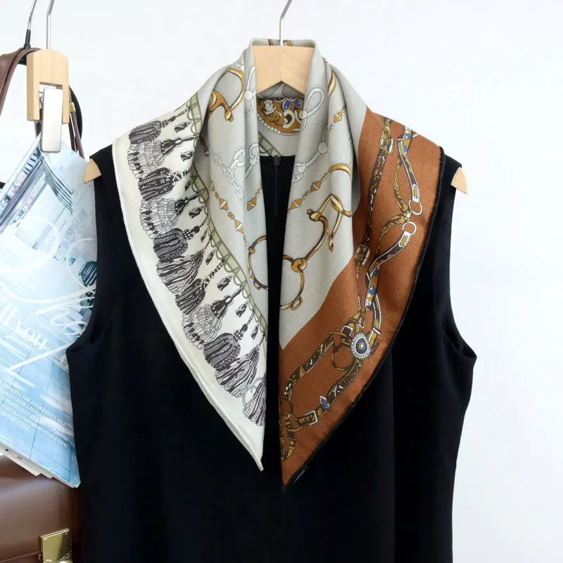 sciarpa-in-seta-e-lana-sciarpe-double-face-scialli-di-marca-e-designer-accessori-per-borse-bandane-con-bordi-arrotolati-a-mano-decorazioni-per-collo-e-capelli