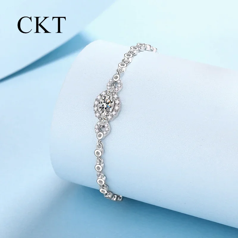 18K Fehérítőszer Arany Fényűzés Zárfedő PT950 bracelet Női 0.5ct moissanite Gyémánt Ovális alakú Választékos blingbling Bírság ékszer