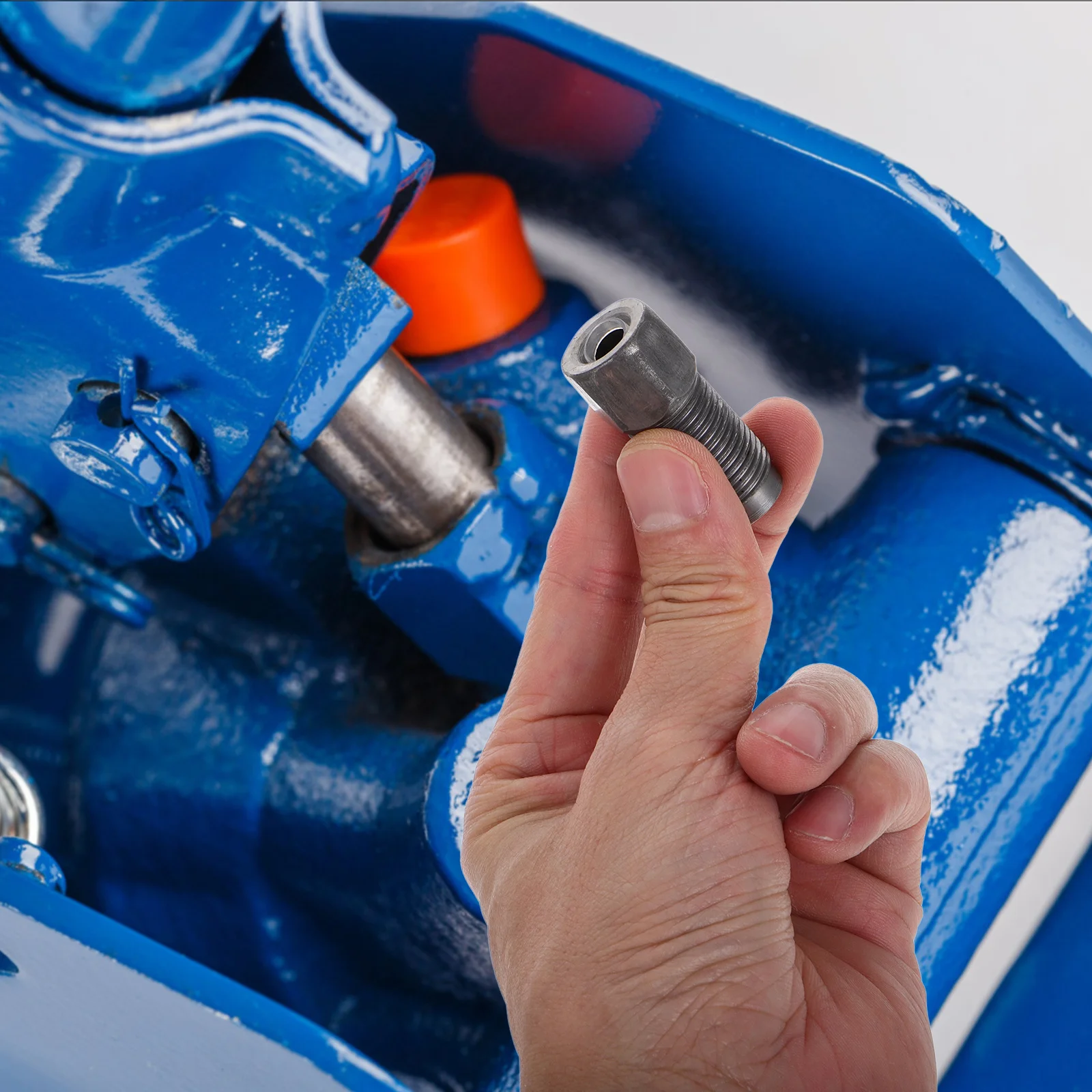 

Комплект запасных частей для гидравлического напольного домкрата 2 тонны: ручка, обратный клапан, поворотные колеса, масляный насос, зажим для ремонта (5 тонн)