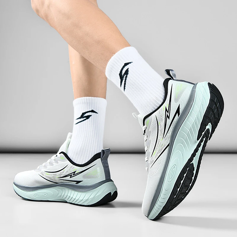 

Sports shoes for men in spring and autumn 2026, anti slip and shock-absorbing mesh breathable running shoes, soft sole versatile