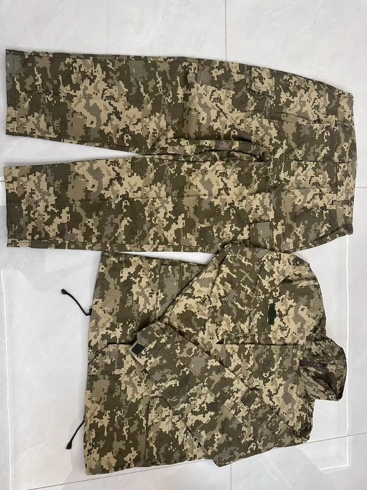 Ukrainian camouflage tactical set made of thick cotton material, breathable and wear-resistant