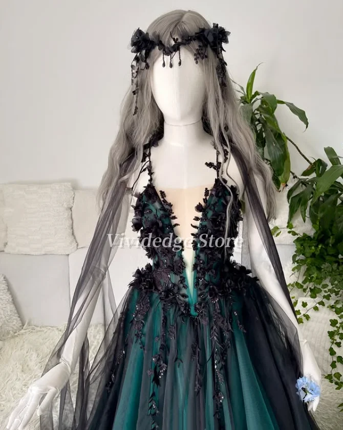 Customized  Vintage V-Neck Green Prom Dresses Black Tulle Flower Applique Corset Long A-Line Dresses Evening Gowns