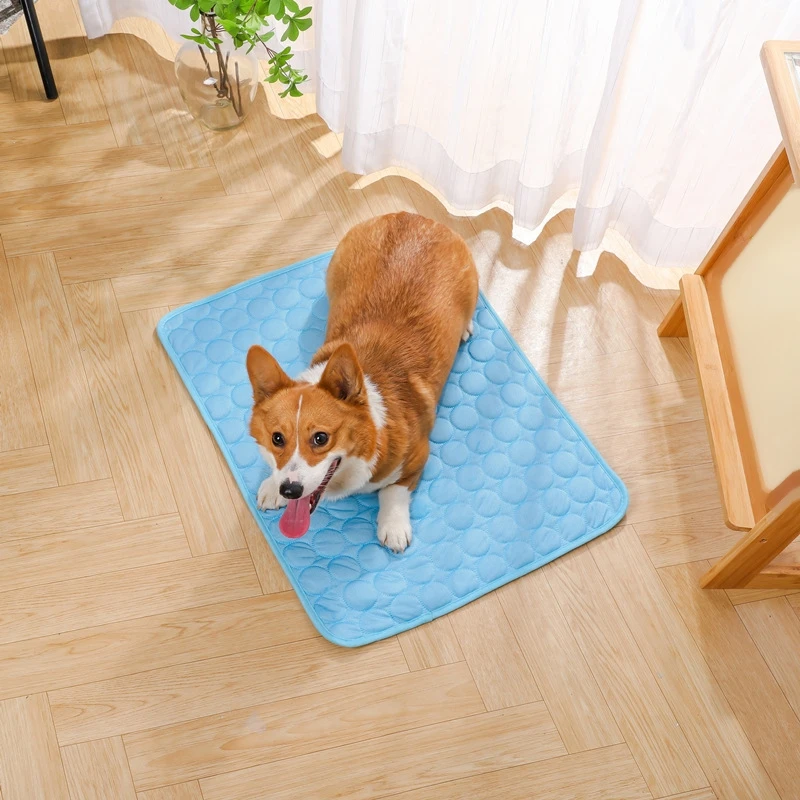 Coussin rafraîchissant pour chien, accessoires pour chiens d'été, lit rafraîchissant pour chiens, accessoires rafraîchissants pour animaux de