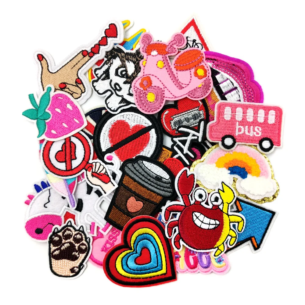 

25Pcs/Lot PINK BUS DOG RAINBOW Patches Ebroidered Applique Fabric Garment Apparel Accessories Embroidery Badges Rocket Feather