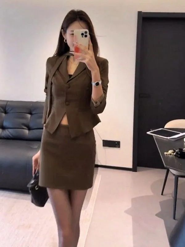 

Корейский стиль: комплект из рубашки с длинным рукавом и облегающей юбки, новая осенняя мода, женский деловой повседневный наряд