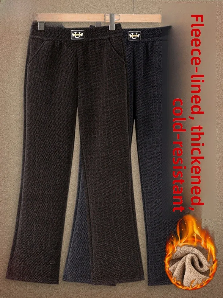 

Брюки-клеш с утепленной флисовой подкладкой, модные длинные брюки с эластичной резинкой на талии для женщин среднего и старшего возраста 40-50 лет.