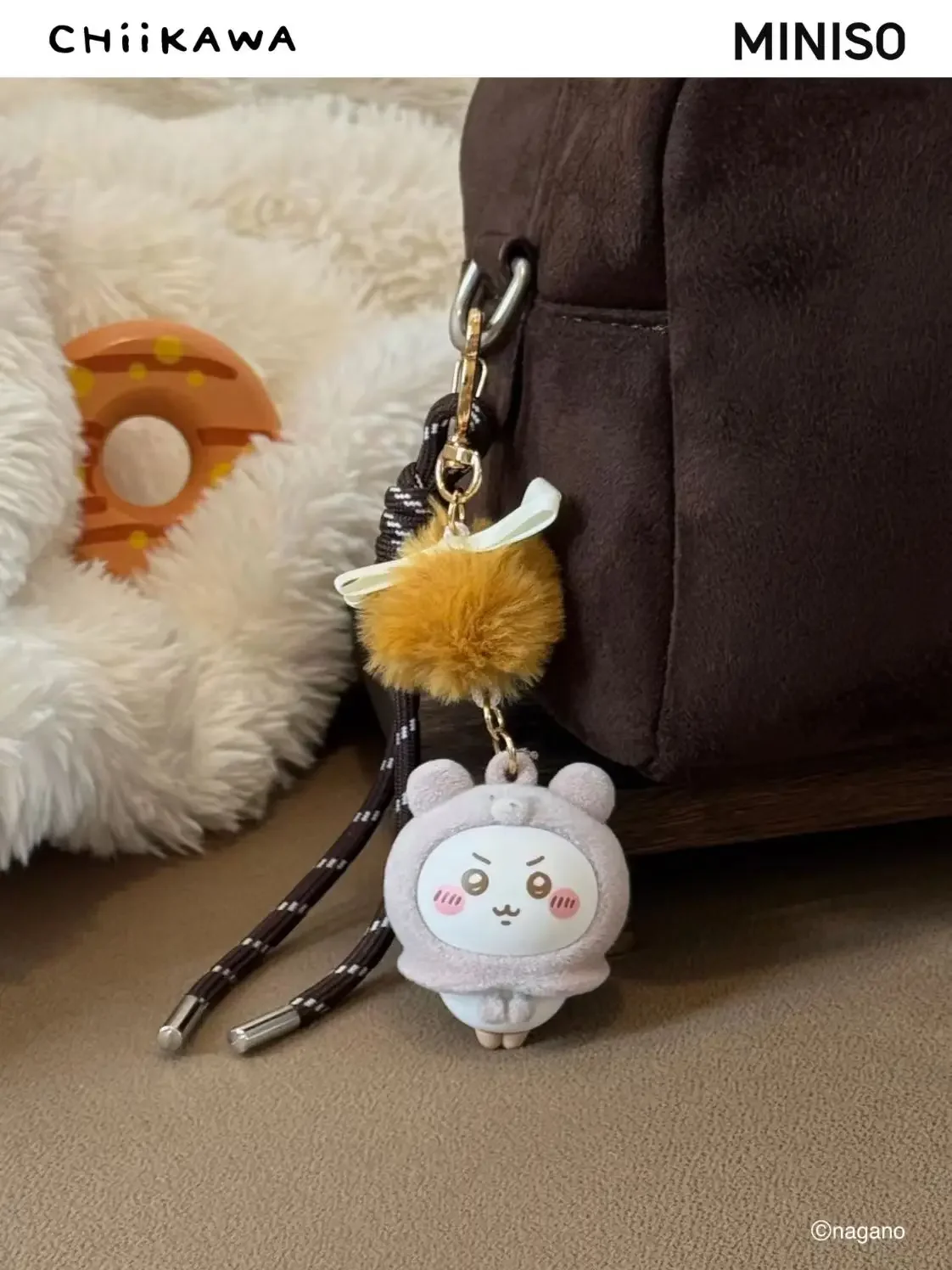 

Chiikawa Fluffy Season Flocked Keychain, Cute Plush Key Ring with Velvet Touch, Kawaii Anime Bag Charm Accessory Gift