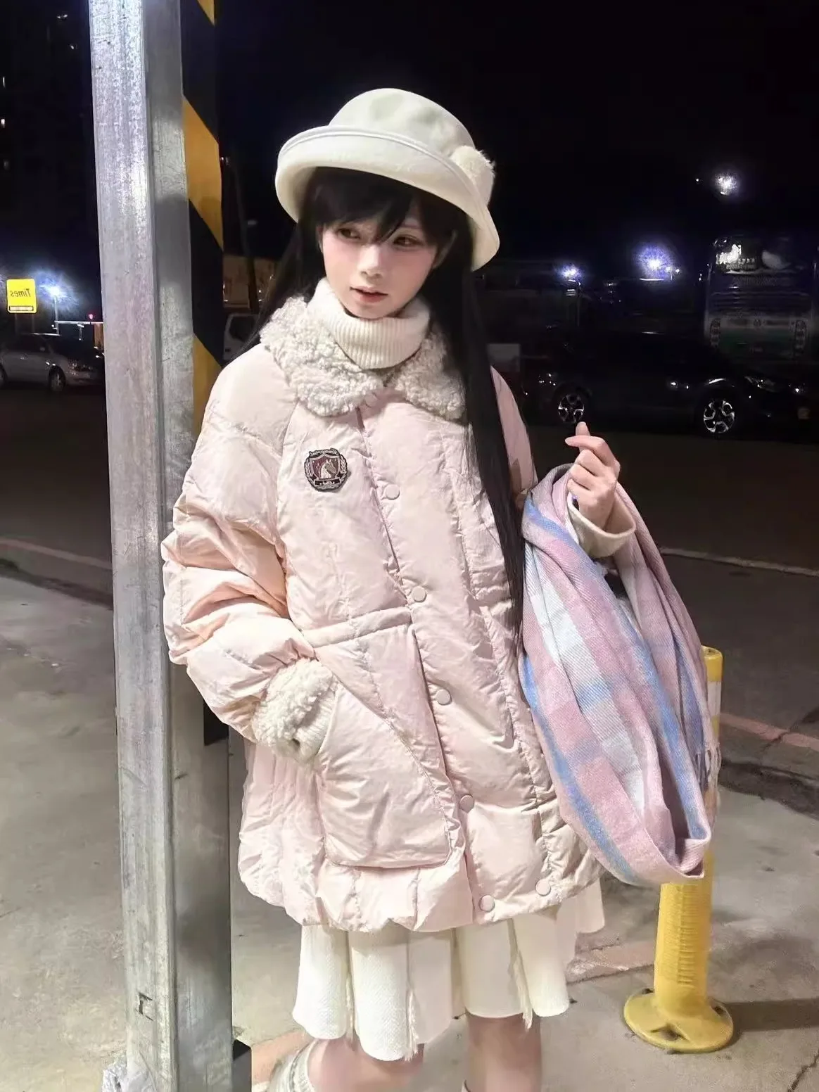 

Slimming Lamb Fur Trimmed Du down Jaet Medium Length with Large kets Faionable Women's Winter Coat Sweet Sle