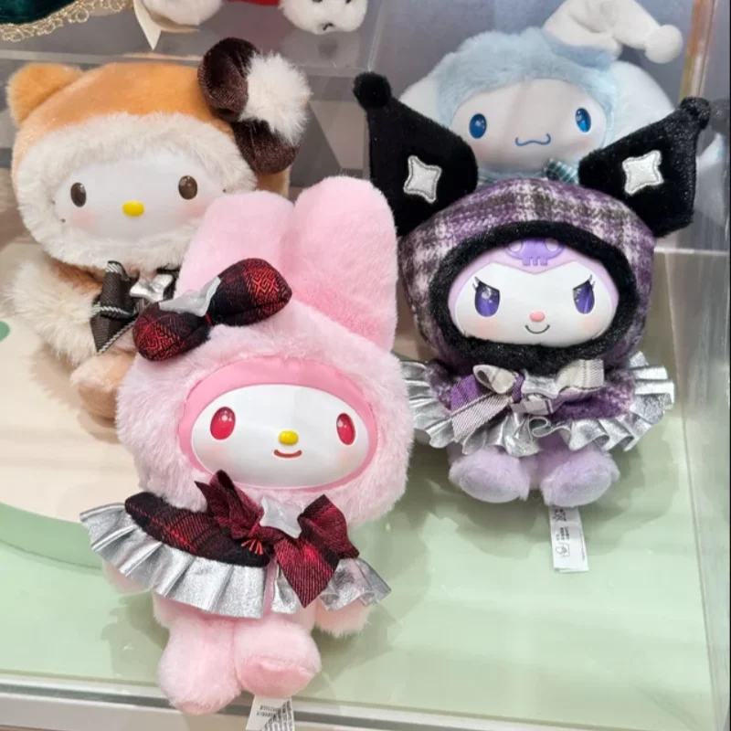 

Genuine Sanrio Velvet Style Series Vinyl Velvet Cool Luo Mi Big Ear Dog Girl Blind Box Hellokitty Mystery Box Bag Pendant Gift