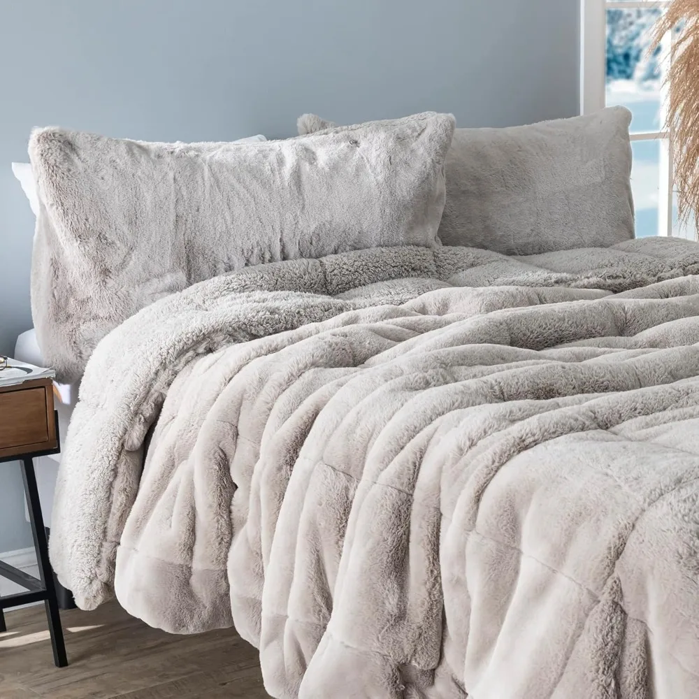 ATIONS OVski Chunky Bunny-Inducteur de coma®Respiré King Comforter Set, USA, Lightweight Filled, Resorts City Nights