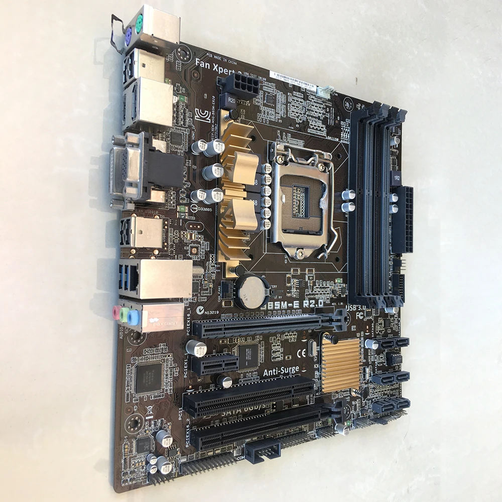 DDR3 Memory LGA1150 Interface B85 All-Solid-State Integrated Board USB3.0 B85M-E R2.0