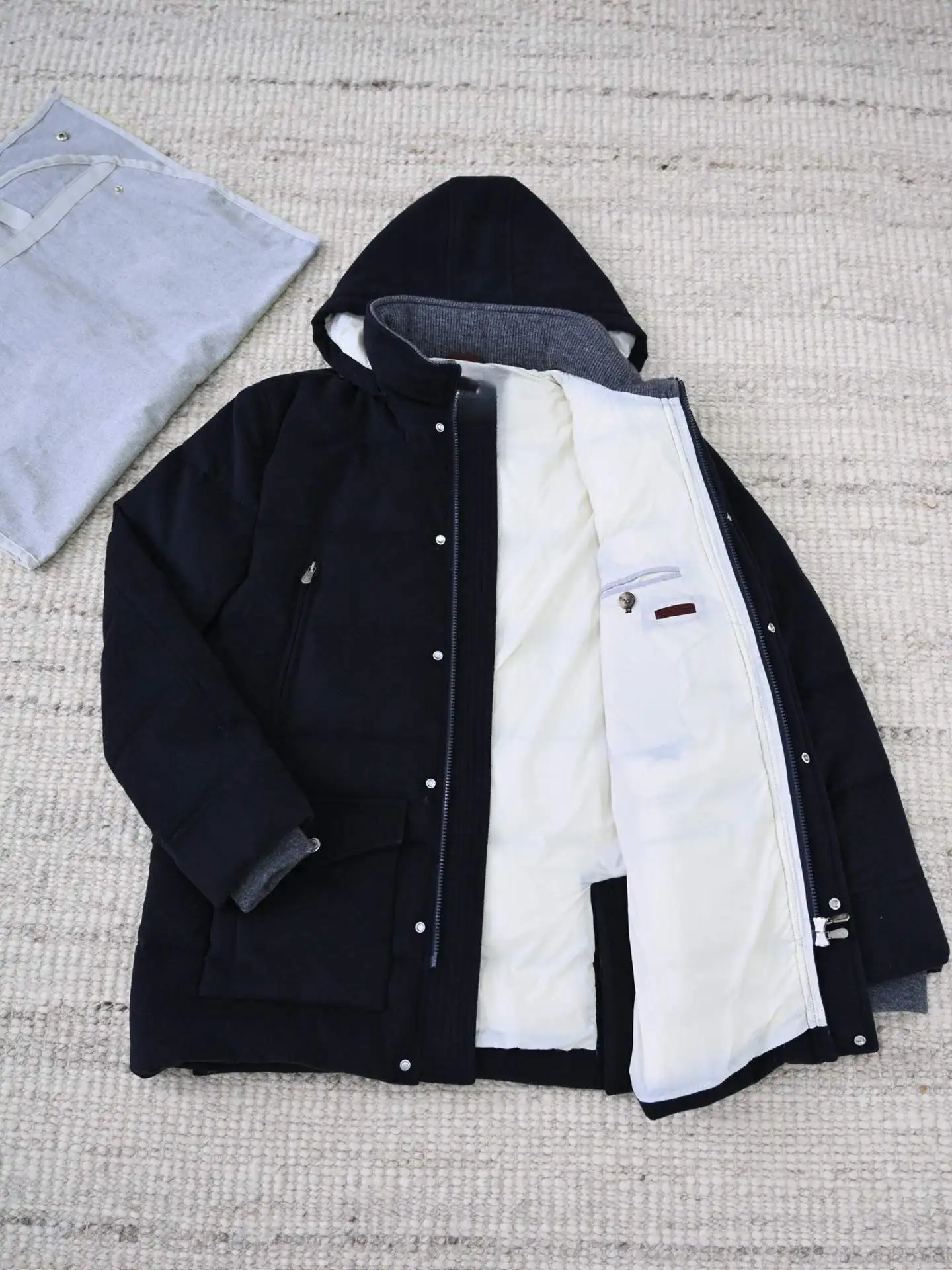 سترة معطف شتوية جديدة للرجال من مزيج الصوف لعام 2025 |   سترة بغطاء للرأس على طراز المال القديم الفاخر |   ملابس خارجية من ريش الإوز الدافئ