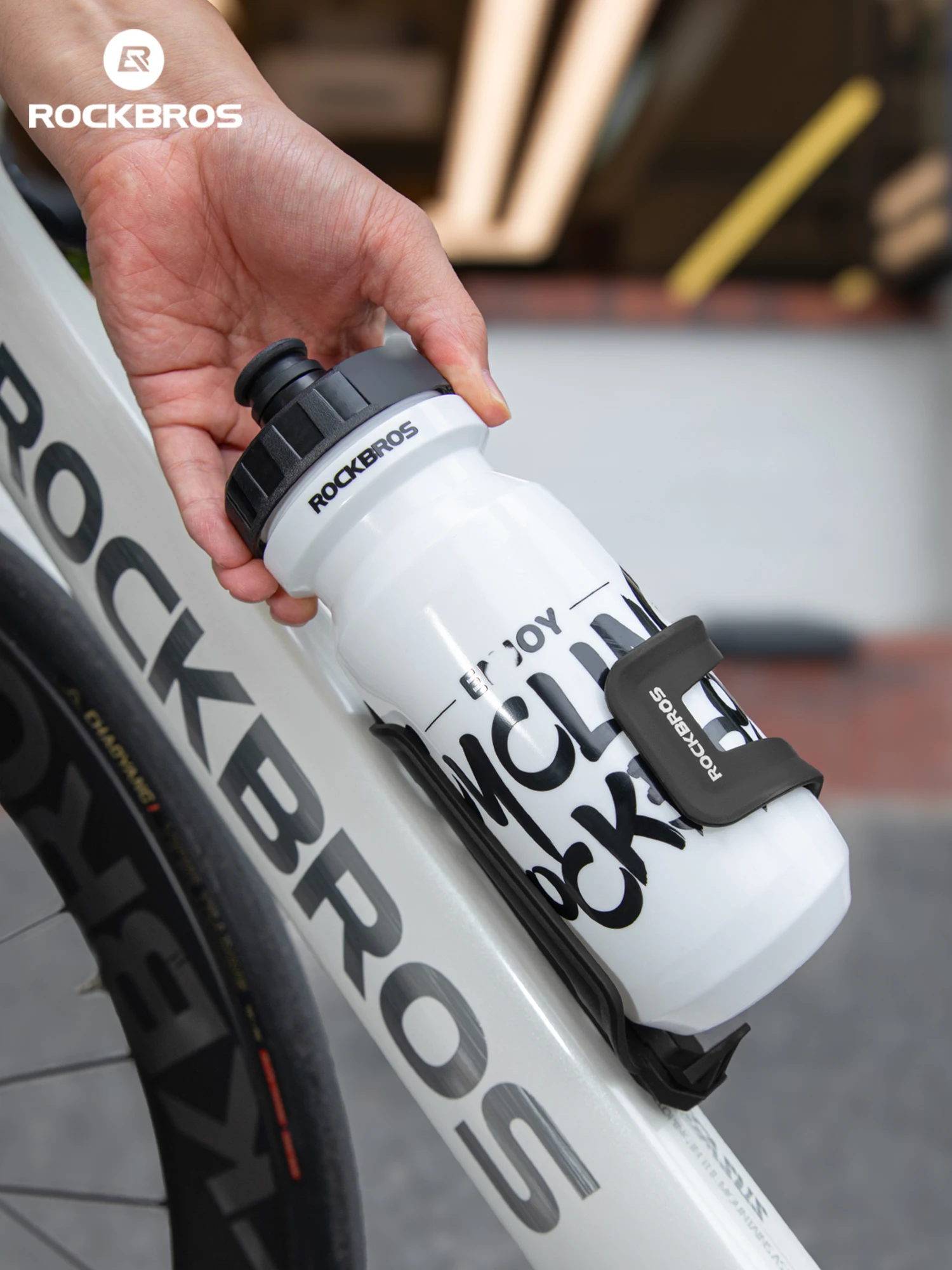 AliExpress ROCKBROS Water Bottle 600ML Water Bottle Cage Cup Bracket High elasticity ABS+PC Holder lightweight Sports Bicycle Kettle