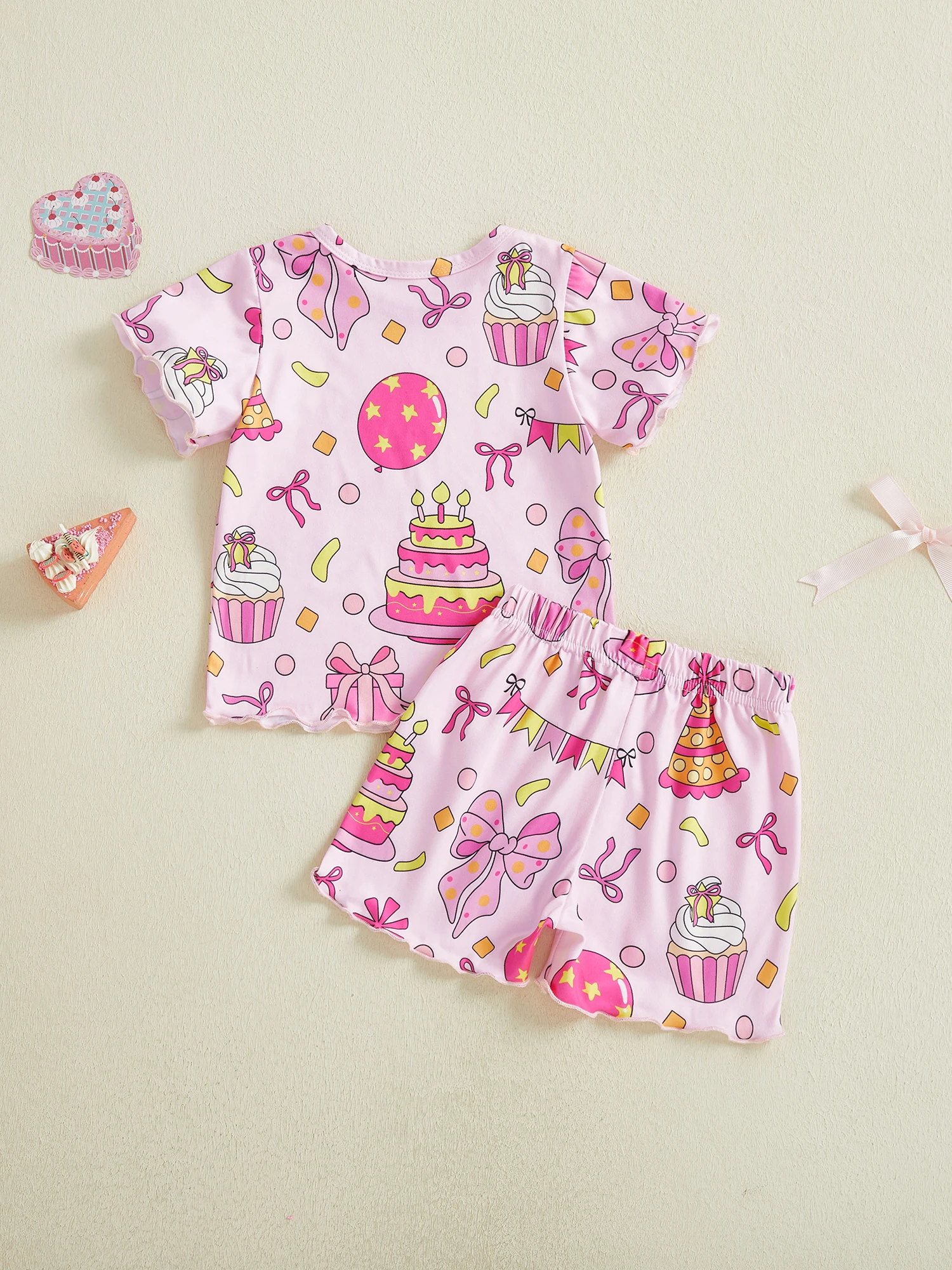 ملابس رائعة للفتيات الرضع مع قميص قصير الأكمام بتصميم كب كيك جميل وسروال قصير متطابق لحفلات أعياد الميلاد #1