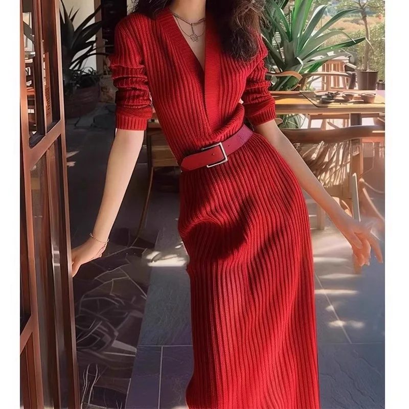 2024 French Women\'s Autumn and Winter Red Fashion Knitted Dress with Temperament, Slim Fit Long Hairy Dress