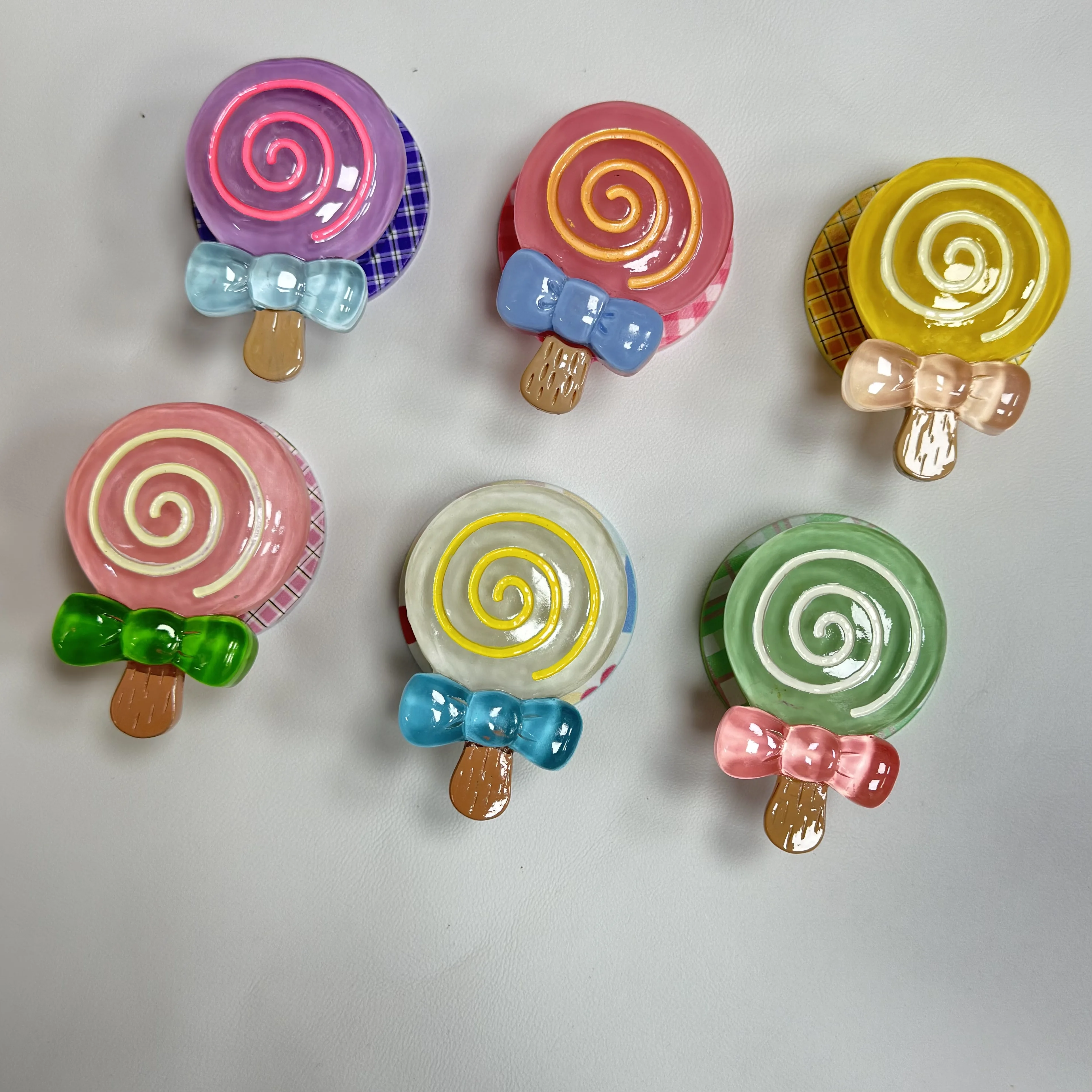 

3D lollipop magnetic phone holder Tok Griptok suitable for MagSafe iPhone Huawei MacSafe ring extension holder