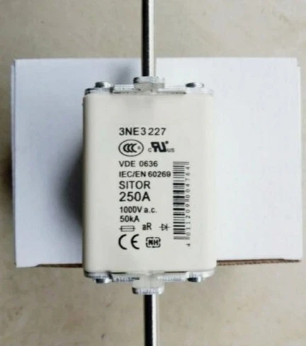 

Brand new orignial 3NE3336 3NE3227 3NE3225 3NE3224 Fuse Fast delivery