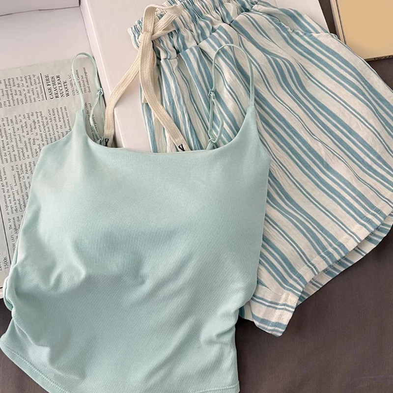 Conjunto de pijamas femininos 2025 verão camisola e shorts senhoras moda estilo coreano roupas para casa terno com almofada no peito