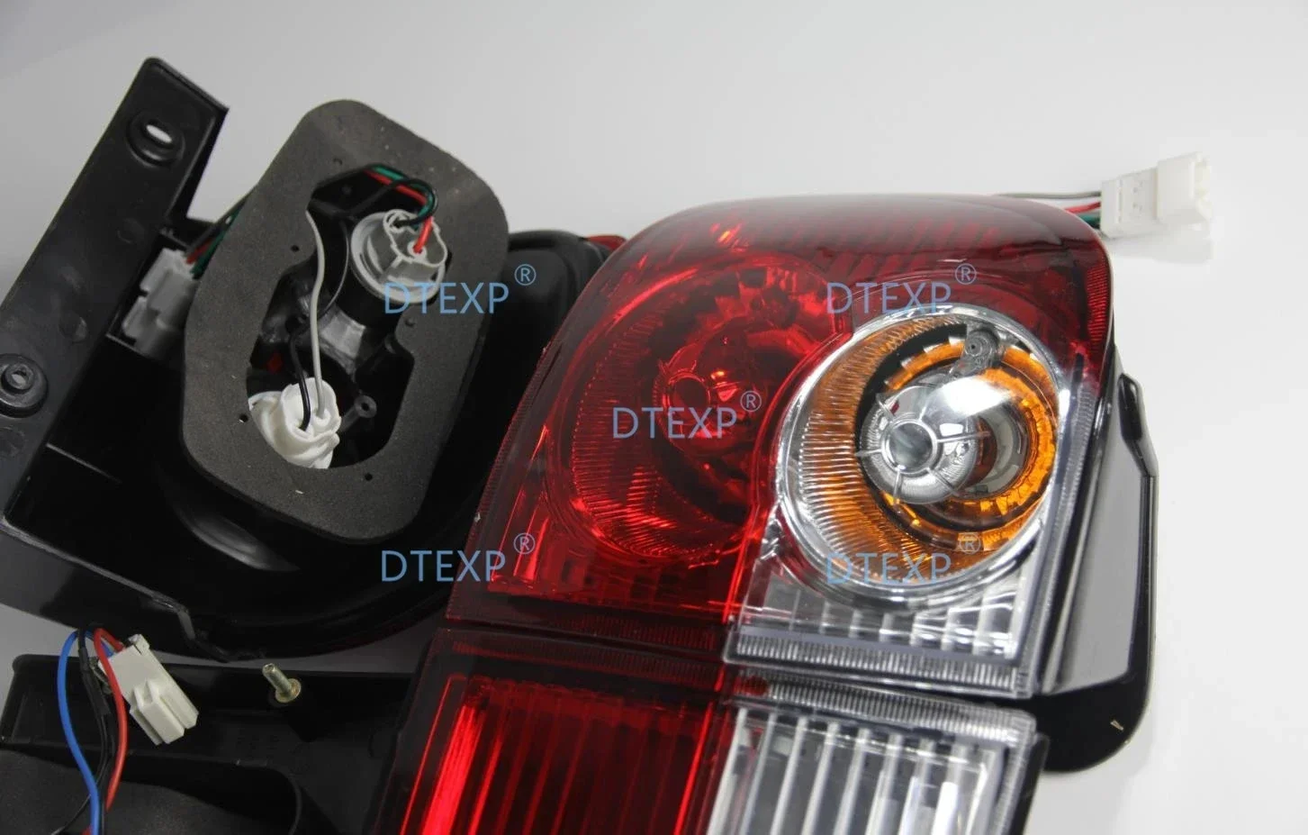 Outer or Inner Tail Light for Hyundai H1 2000-2003 Rear Reverse Brake Stop Lamp for SVX Starex Signal Light 924054A511