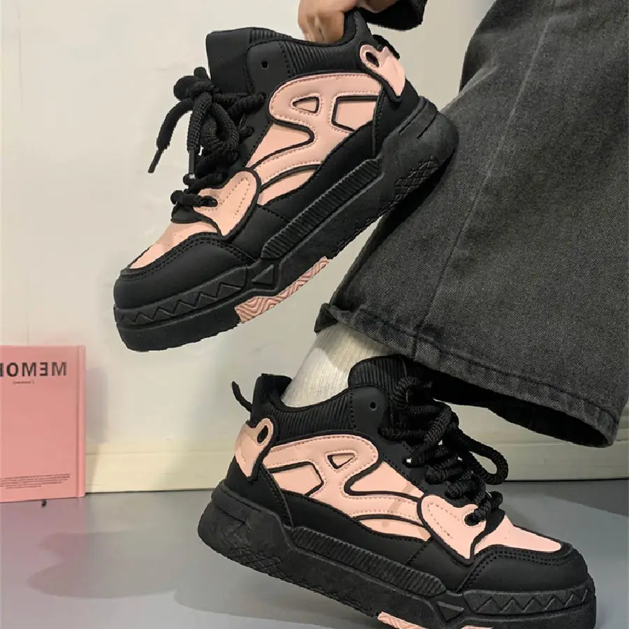 Autumn Designer Women Breathable Heart Sneakers Cute Shoes Thick Heel Sneakers Casual Running Platform Y2K Lolita Bread Shoes