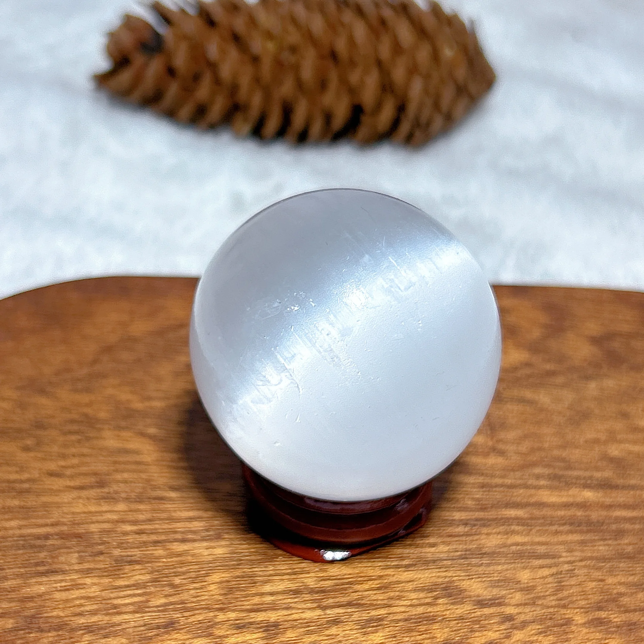 

Healing High Quality Natural Crystal Selenite Sphere Gemstones Mineral Energy Reiki Home Decorations Gift