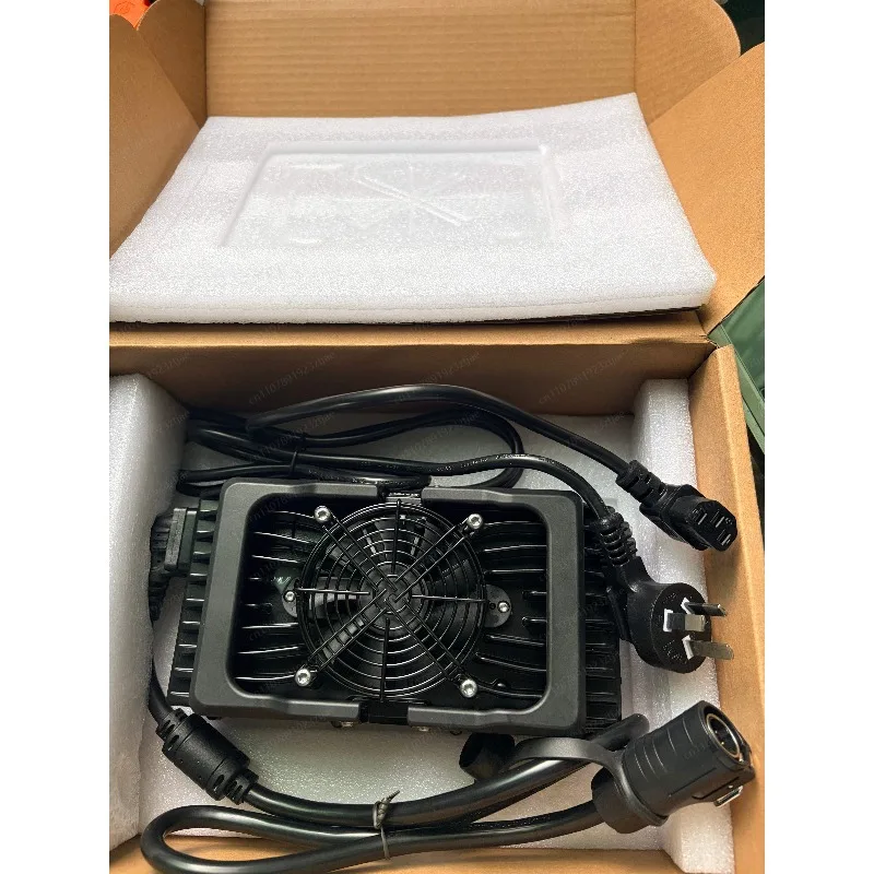 26 The New Model Is Suitable for Polar Bee Charger, and It Is Suitable for Light Bee Car Charger.