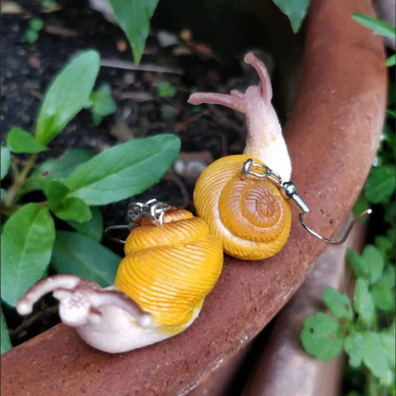 Lightweight Snail Earrings Miniblings Handmade