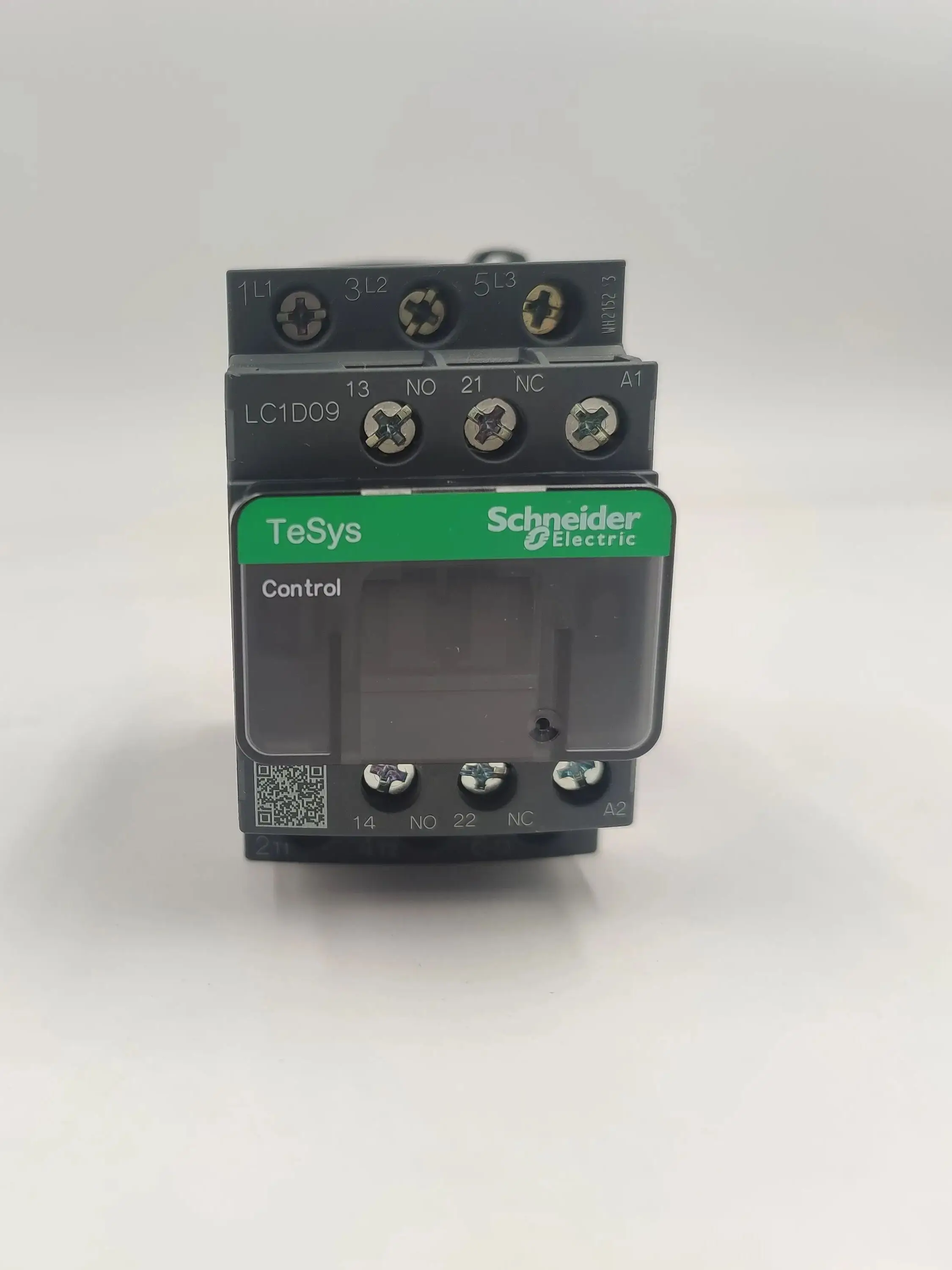 Contactor - 3P(3 NO) - AC-3 - = 440 V 9 A - 24 V AC coil LC1D09 LC1D09B7 LC1-D09B7 LC1D09B7C