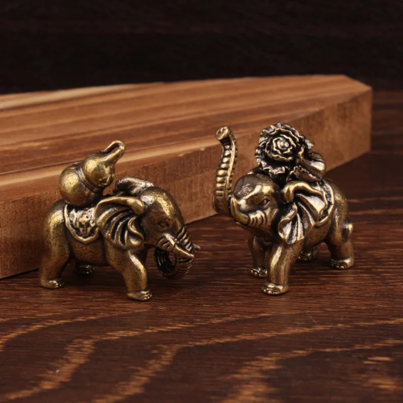 2 pieces of brass elephant ornaments to attract wealth, desktop, home living room, cabbage elephant desk