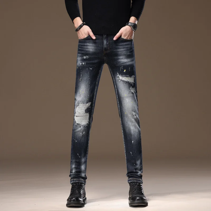 2025 Новые мужские джинсы в стиле ретро с стрейч, маленькие ноги, красивый пике, элитный отдых, брюки с заплатками
