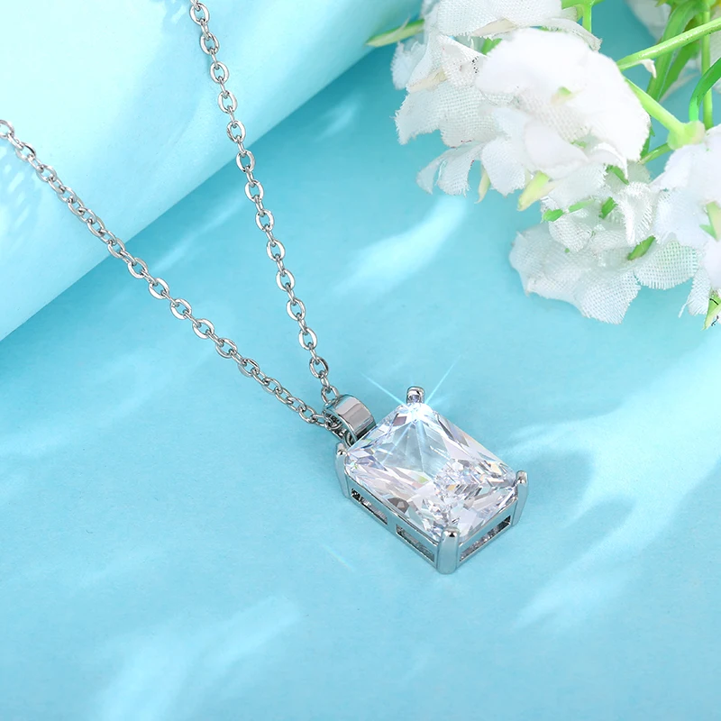 Huitan Halskette mit minimalistischem, glänzendem Zirkonia-Anhänger, edel, zart, Accessoires, schick, modisch, schlichter Schmuck für Hochzeit, Party