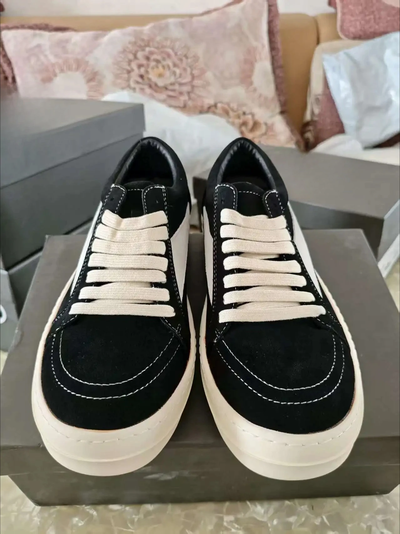 Thumbnail 2 - #44 Trending Oxford Shoes Right Now