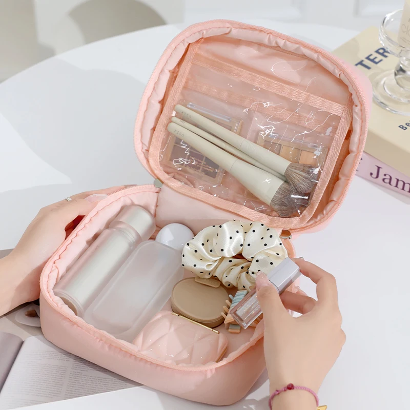 Large Capacity Handheld Puffy Makeup Bag Portable Cloud Makeup Bag Travel Toiletries Bag Cotton Candy Color Storage Bag