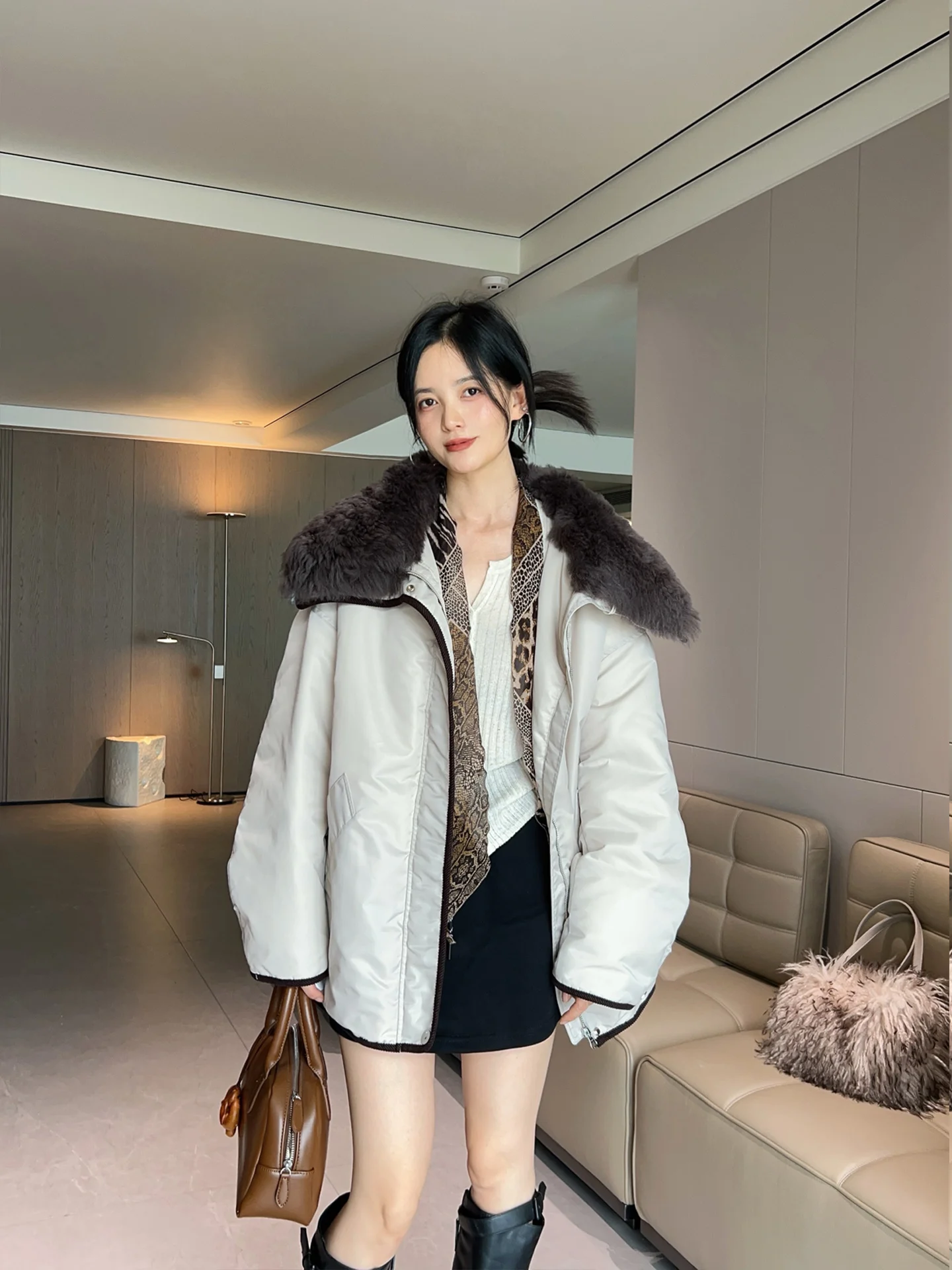 

Winter New 2025 Women's Detachable Fur Collar down Parka Loose Faionable Warm White Goose down Jaet Commute Sle Nylon