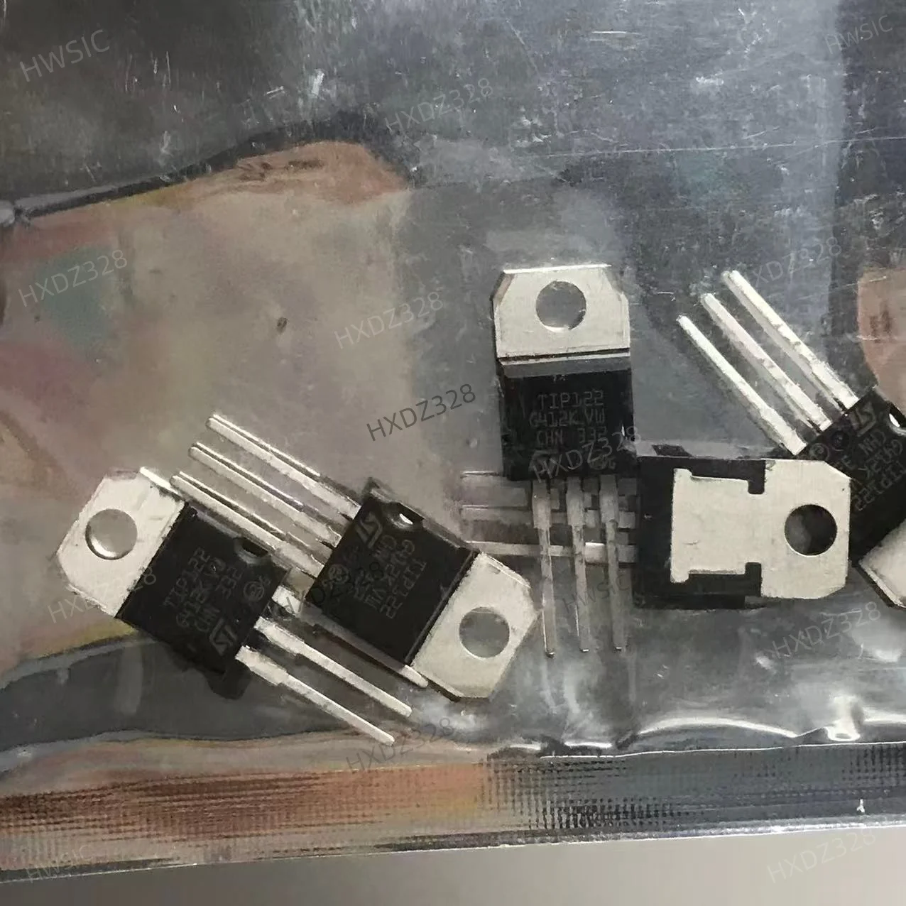 

LM317T-DG MBR20100CT Byv42e-200 Tyn612 TIP147 TIP142 TIP127 TIP122 SB1040CT MR4020 FDA59N30 2SK578 2SC3507