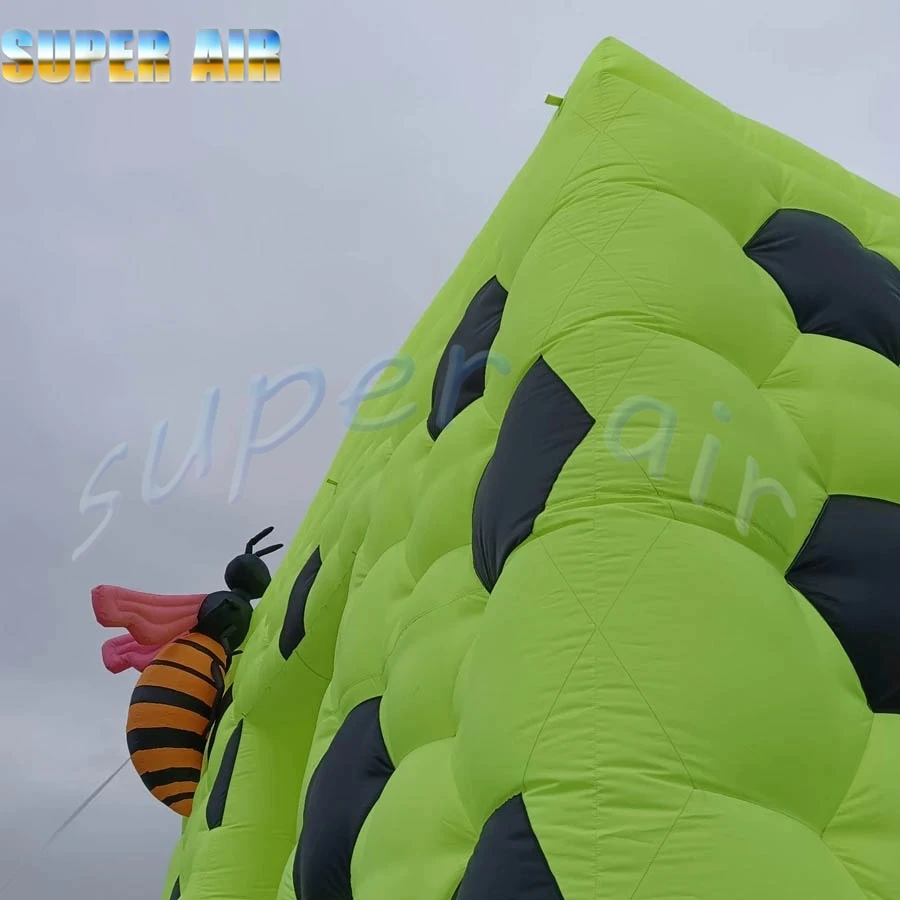 Zo Schattig Golfpunt Groen Opblaasbaar Huis Met Honingbij Voor Feest Of Evenementen