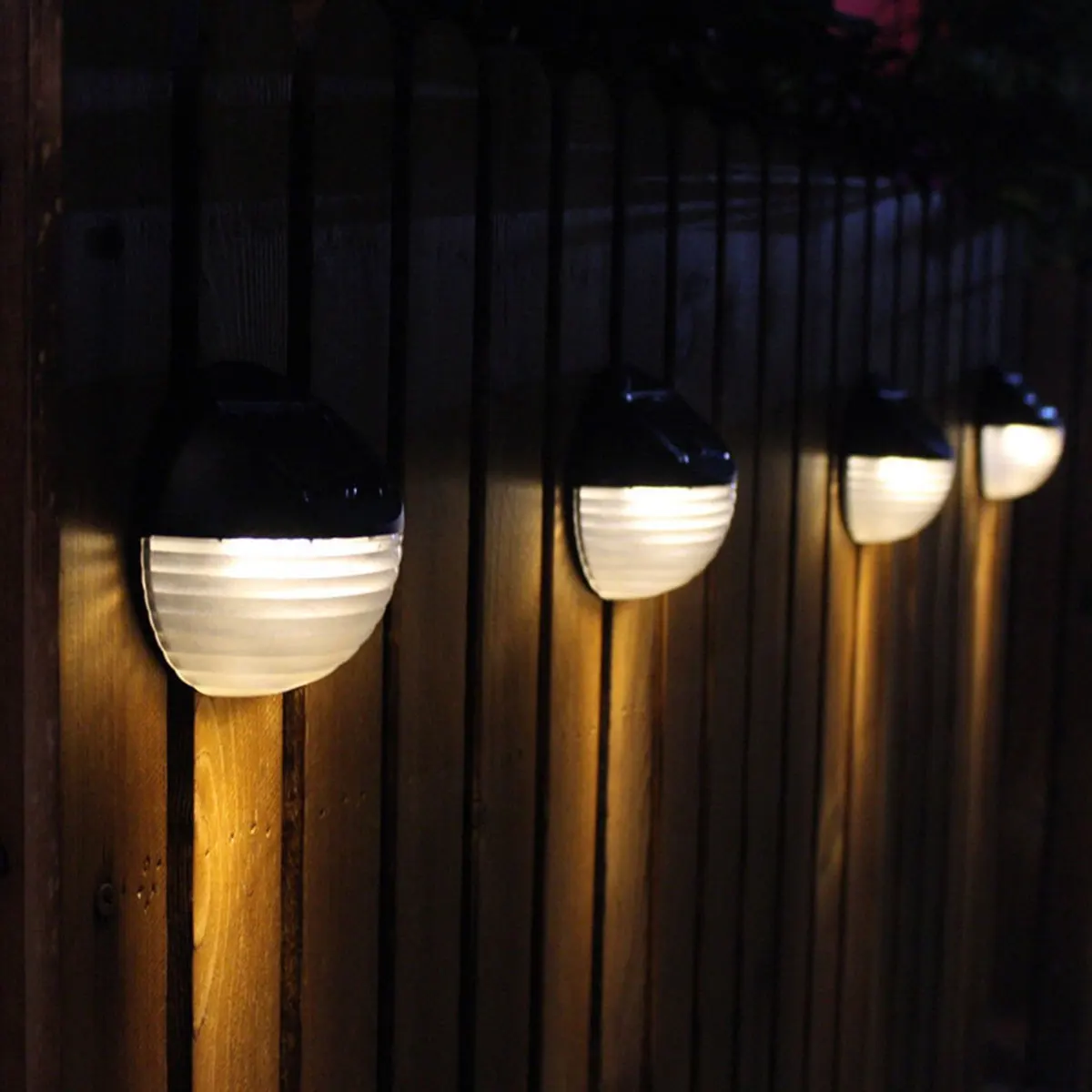 

2Pcs Solar Wall Lamp LED Light Outdoor Waterproof Garden Fence Stair Porch Light Decoration Lawn Garden Fence Solar Wall Light