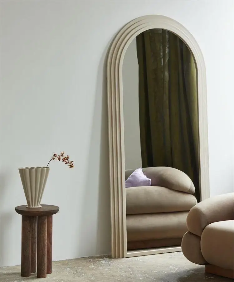 Wooden frame groove modeling mirror, elegant floor mirror, suitable for hair salon decoration, hair salon floor mirror