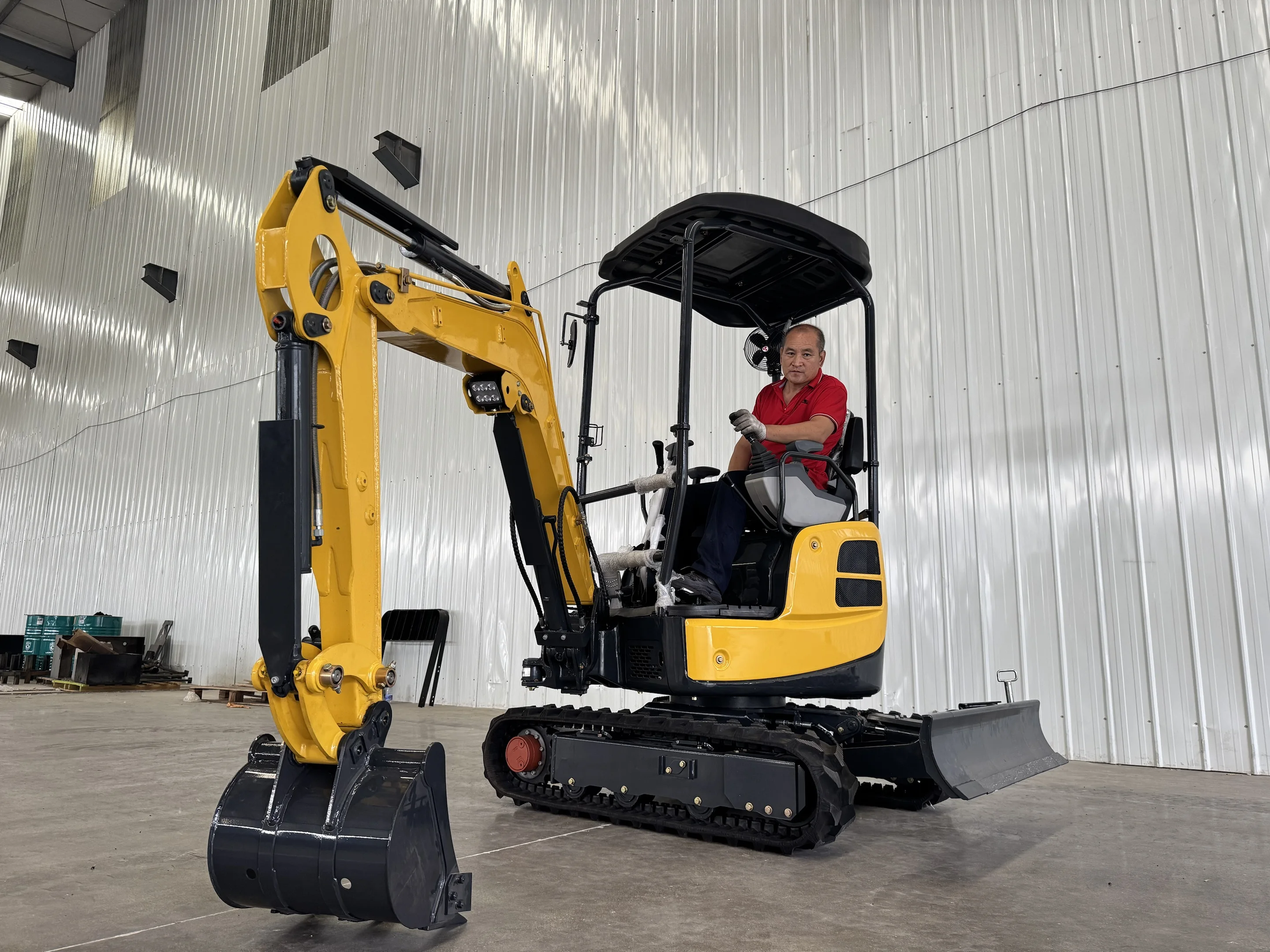 New 1.8-ton Mini Kubota Excavator Mini Machine with Super Excavation Power for Landscape Use and Sale