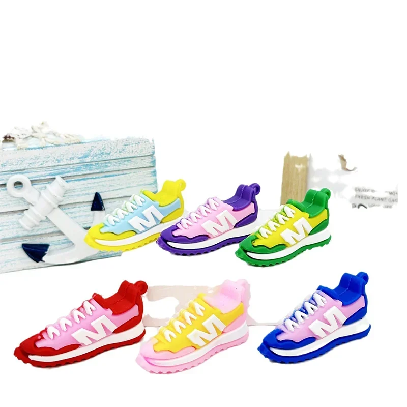 6pc/1pcs Car Shoe KeychainsFor Men Mini Cute Cool Sneaker Keychain PVC For Favors Collectible For Sneaker Fans Bag Pendant Tools