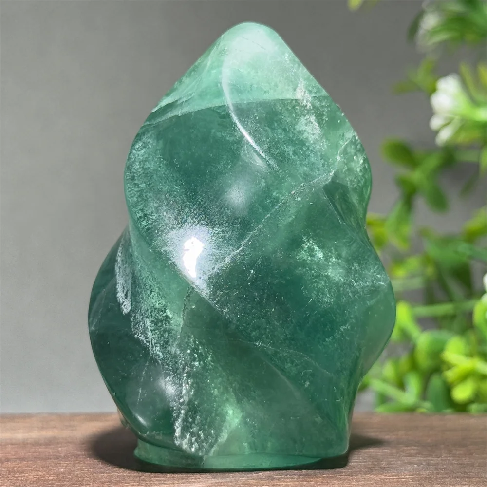 Natural Gemstone Fluorite Flame Shape Mineral Stone Energy Spiritual Meditation Healing Energy Home Room Decoration Lucky Gift