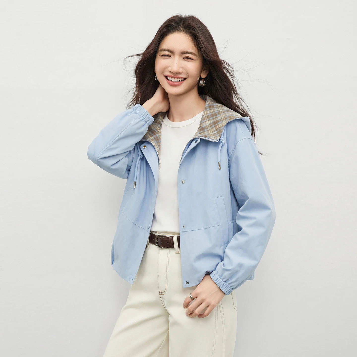 SENTUBILA Women's Hooded Drawstring Cropped Jacket 2026 Spring New Contrast Plaid Pleated Hem Minimalist Loose Coat W61WB6723