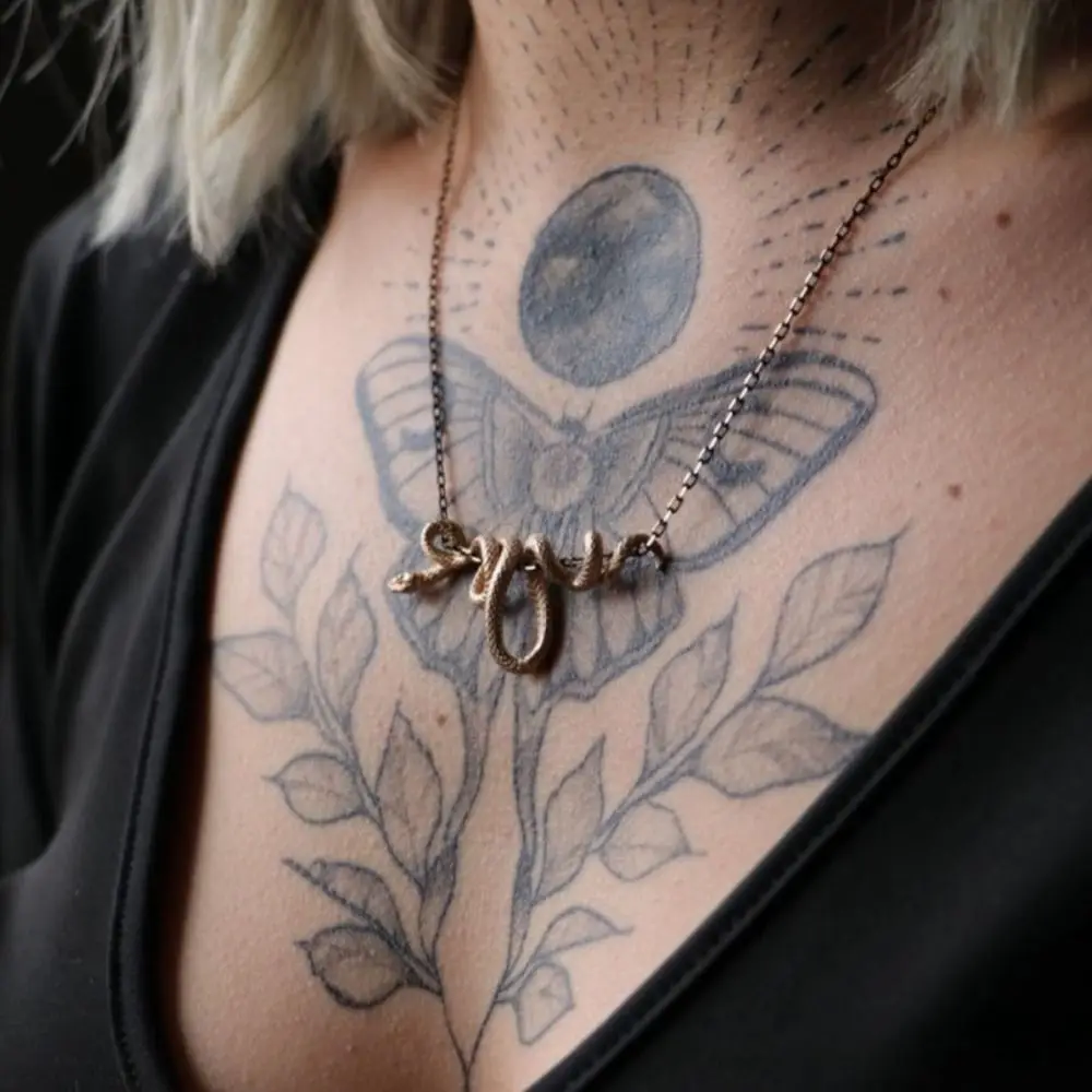 Snake Choker Snake Necklace Metal Collar Serpentine Shaped Twisted Snake Necklace Gold Silver Color Fashion Street Wear
