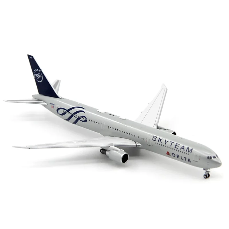 PM Diecast Scale 1/400 Delta Air Lines B767-432ER N844MH Finished Passenger Jet Model Collectible Decorated Gift Boy