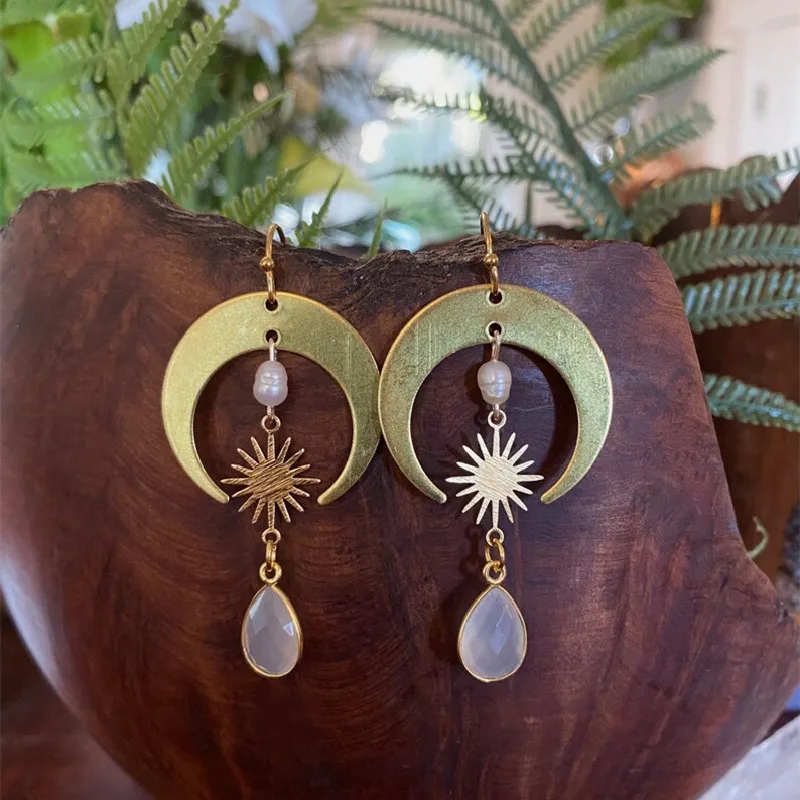 Богемные-гипоаллергенные-серьги-«Снежная-фея»