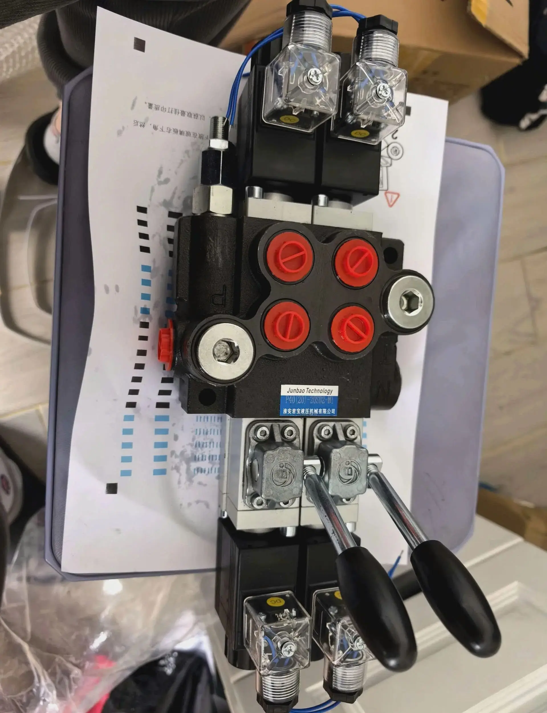 Badestnost Single Valve Tractor P40 P80 P120 Hydraulic Distributor Unit Multi Way Valve 1P40 2P40 3P40 4P40 Directional Valve